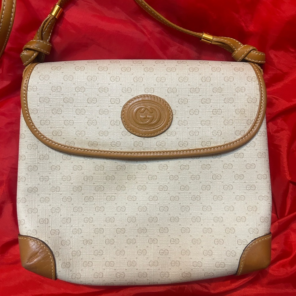 Vintage Gucci Crossbody with Entrupy COA in Cream/Brown